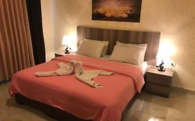 Suzan Hotel Apartments